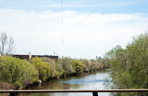 The South Platte River is a natural boundary for Globeville.