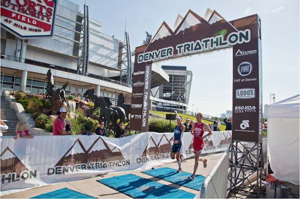 Runners in the Denver Triathalon.