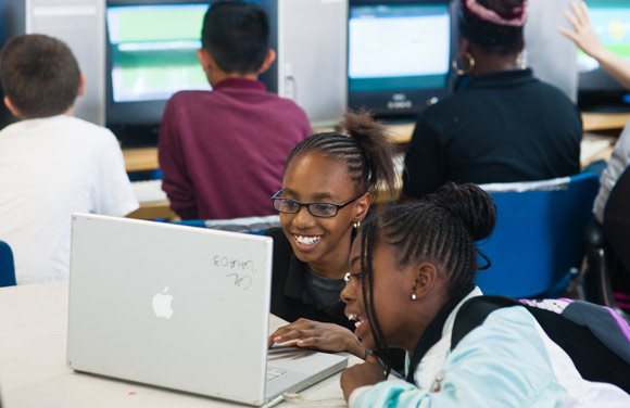 Kids during a job training course at DAVA.