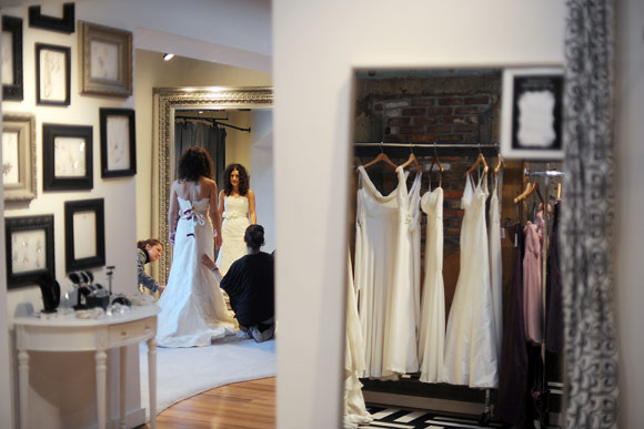 What used to be a fairly large chapel and a crypt is now home to Lola, Anna Bé and Scarlet Salon.