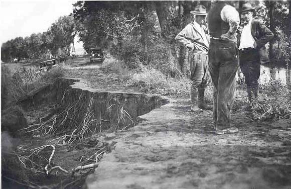 Point at which the canal bank was cut in September 1933. 